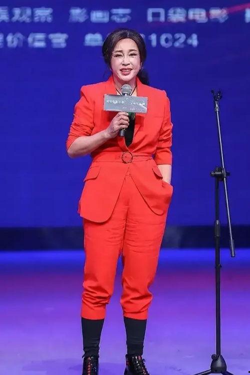 明星西装插兜,西装插兜的时尚演绎