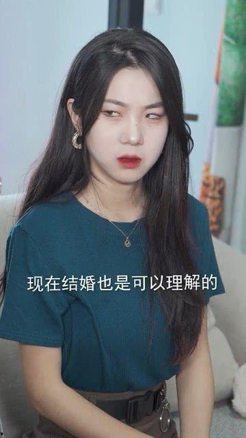 直播吃塑料吃瓜,直播吃塑料瓜，网友惊呼“胆大心细”